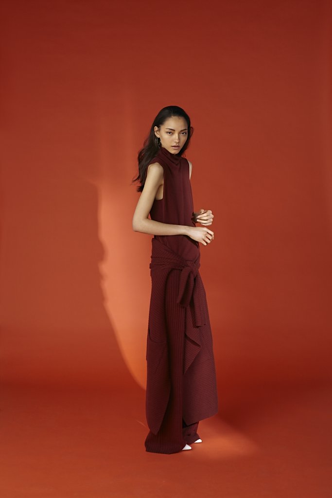 r-Yulah-OrangeMotiv0150895.jpg